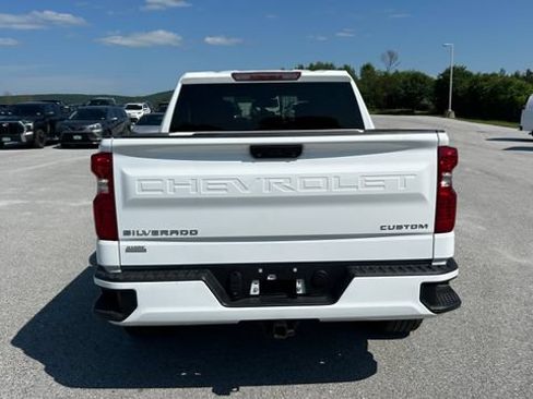 Certified 2023 Chevrolet Silverado 1500 Custom AWD/4WD image 4