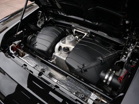 Used 2024 Lamborghini Huracan EVO image 23