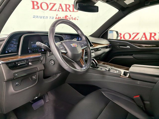Used 2024 Cadillac Escalade Luxury RWD image 18