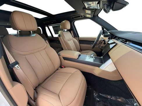 New 2026 Land Rover Range Rover Long Wheelbase SE AWD/4WD image 16