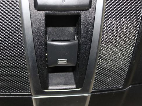 Used 2018 Mercedes-Benz GLS 450 4MATIC image 35