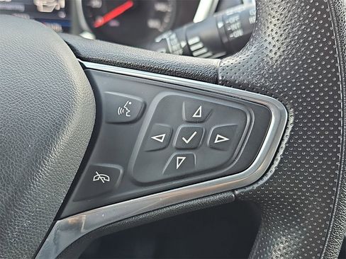 Used 2023 Chevrolet Equinox LT image 18