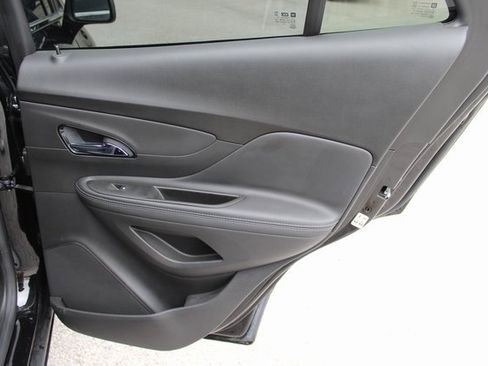 Used 2022 Buick Encore Preferred image 7