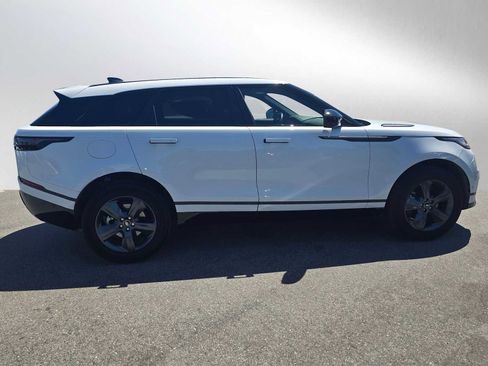 Certified 2025 Land Rover Range Rover Velar Dynamic SE image 6