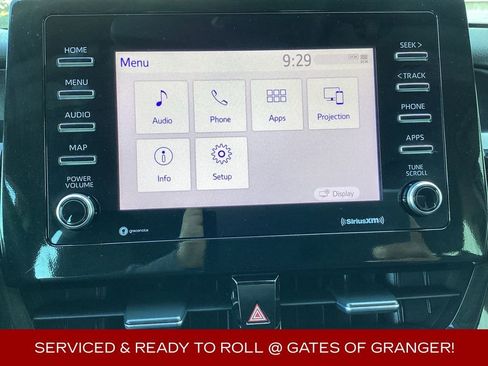 Used 2024 Toyota Camry SE image 4