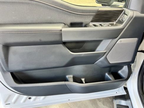 Used 2025 Ford F150 Lariat AWD/4WD image 17