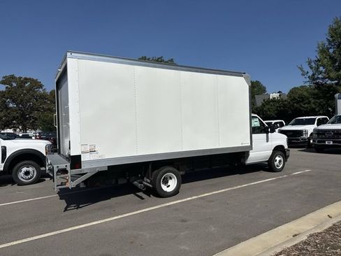 New 2027 Ford E-450 and Econoline 450 Super Duty w/ Power Equipment Group RWD image 9