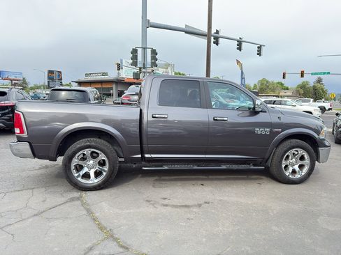 Used 2016 RAM 1500 Laramie w/ Convenience Group AWD/4WD image 9