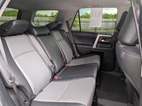 Used 2021 Toyota 4Runner SR5 Premium w/ Moonroof Package RWD image 26