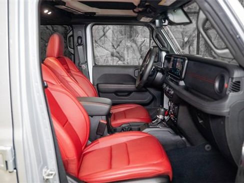 Used 2024 Jeep Wrangler Rubicon 392 image 9