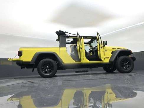 Used 2023 Jeep Gladiator Mojave AWD/4WD image 79