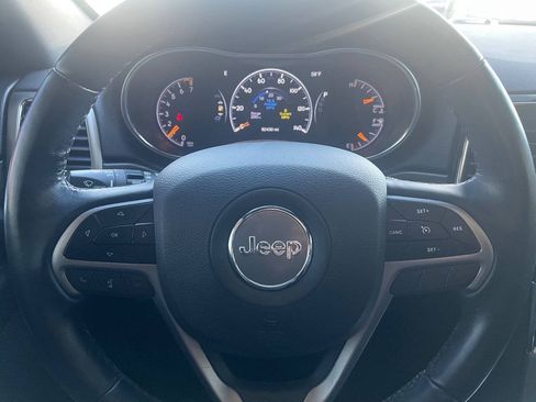 Used 2022 Jeep Grand Cherokee Laredo X AWD/4WD image 17
