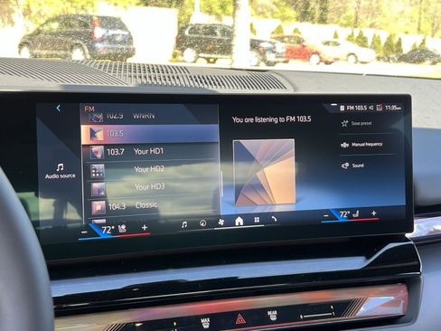 Used 2024 BMW i5 eDrive40i w/ M Sport Package RWD image 15