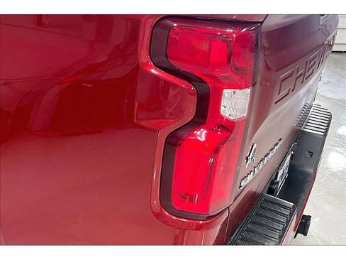 Used 2021 Chevrolet Silverado 1500 RST image 29