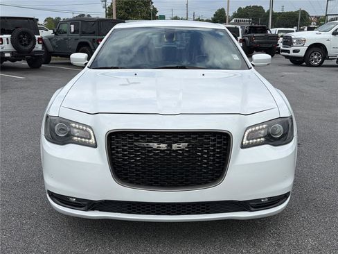 Used 2021 Chrysler 300 S RWD image 3