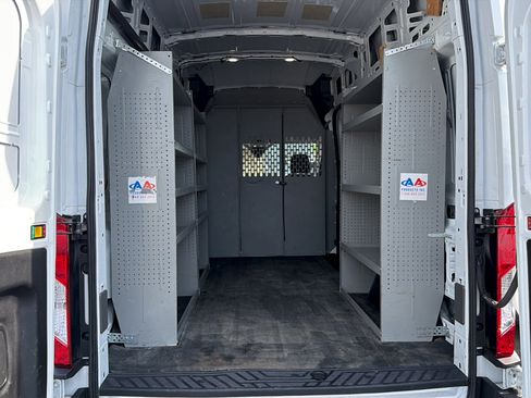 Used 2023 Ford Transit 250 148 High Roof RWD image 9