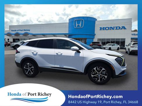 Used 2024 Kia Sportage EX FWD image 1