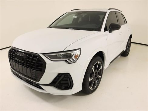 New 2025 Audi Q3 2.0T Premium Plus image 1