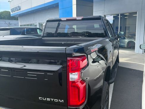 Used 2020 Chevrolet Silverado 1500 Custom Trail Boss w/ Custom Convenience Package AWD/4WD image 2