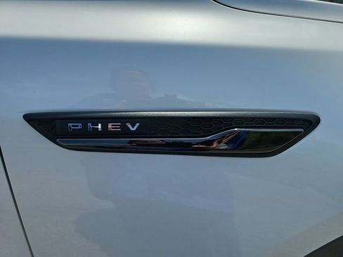 Used 2025 MAZDA CX-70 Plug-In Hybrid w/ Premium Plus AWD/4WD image 31