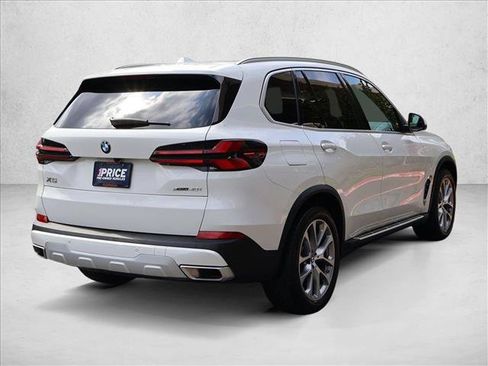 Used 2026 BMW X5 xDrive40i AWD/4WD image 6