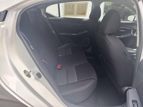 Used 2025 Nissan Sentra SV FWD image 31