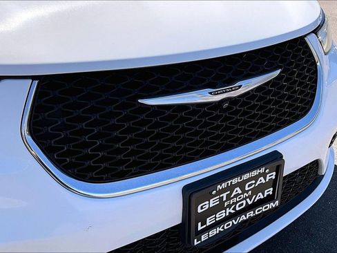 Used 2021 Chrysler Pacifica Limited w/ Premium & Safety Sphere Group AWD/4WD image 29