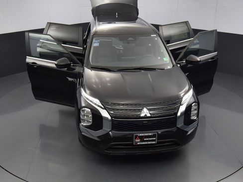 New 2025 Mitsubishi Outlander ES image 35
