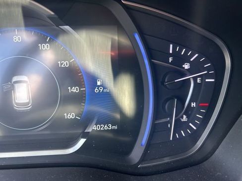 Used 2020 Hyundai Santa Fe SEL image 21