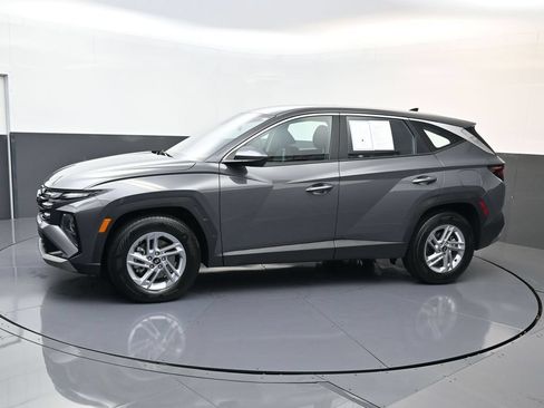 Used 2026 Hyundai Tucson SE FWD image 7
