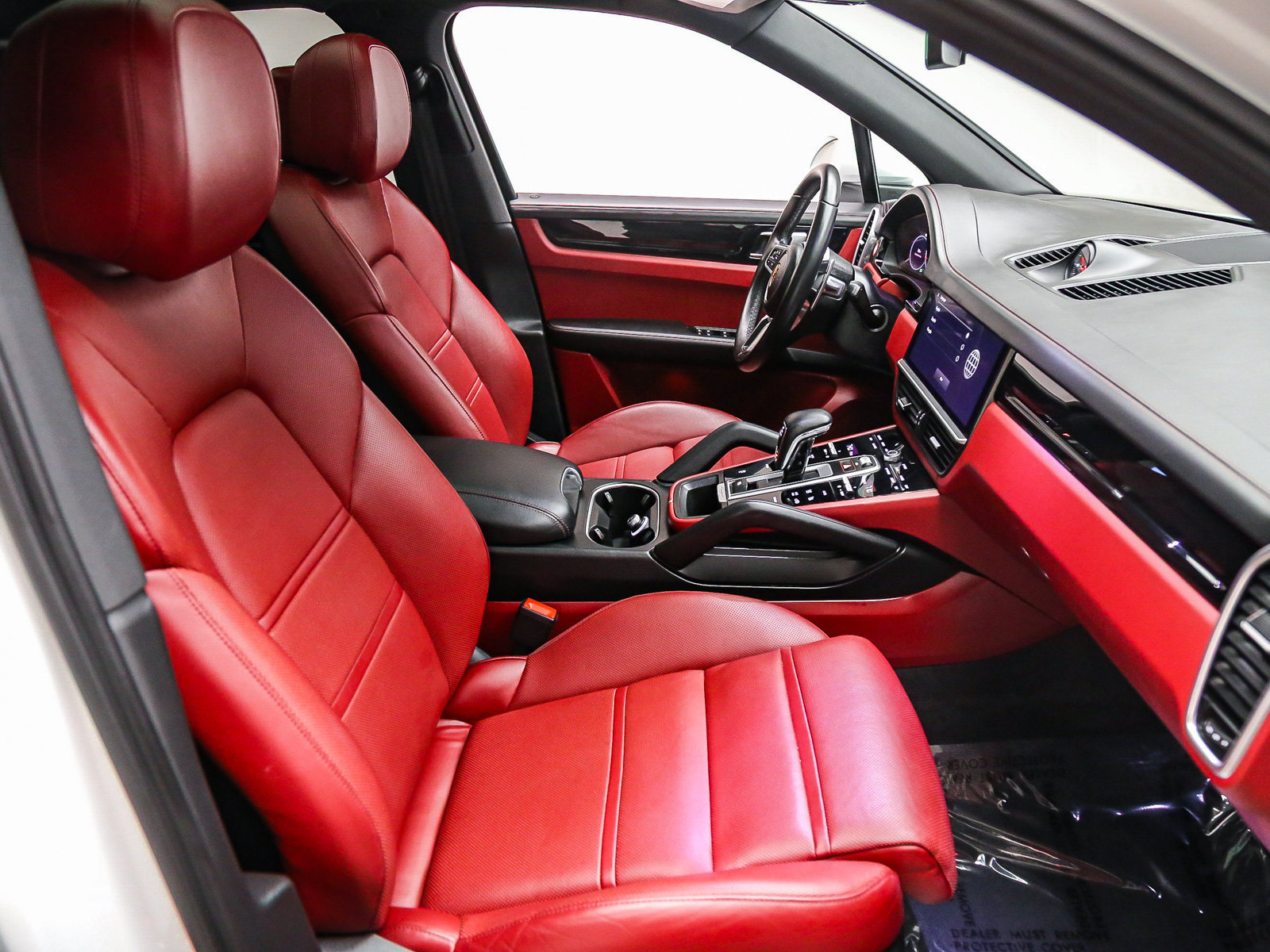 Certified 2023 Porsche Cayenne AWD/4WD image 20