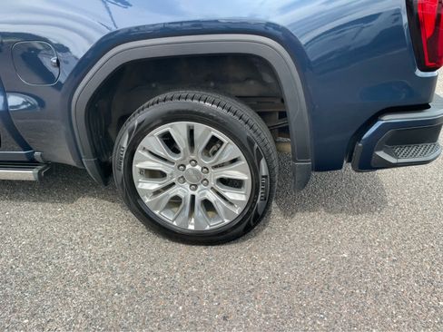 Used 2019 GMC Sierra 1500 Denali w/ Technology Package AWD/4WD image 8