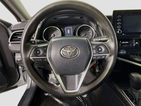 Used 2022 Toyota Camry XSE FWD image 13