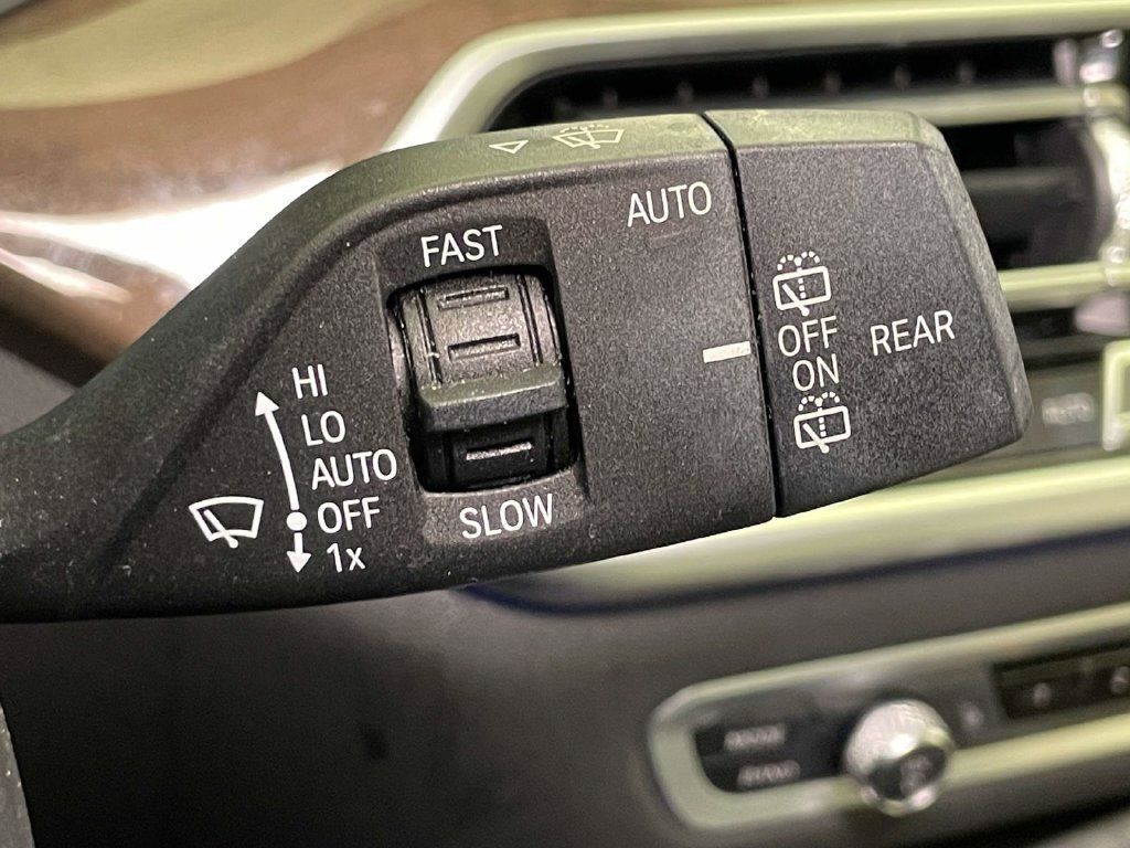 Used 2021 BMW X5 xDrive40i w/ Convenience Package AWD/4WD image 42