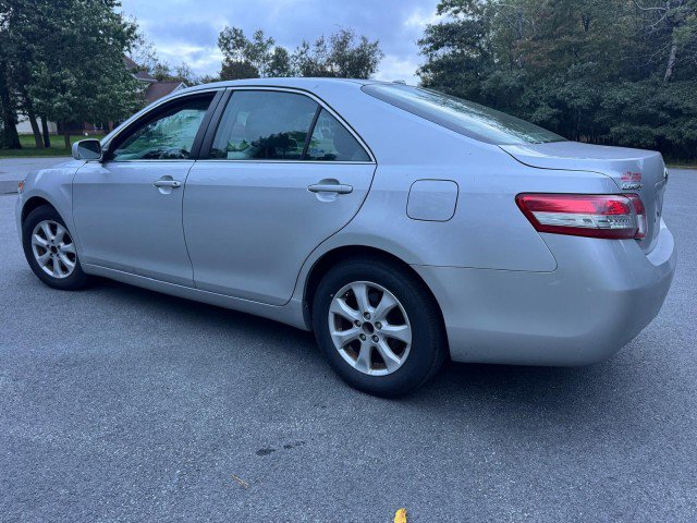 Used 2011 Toyota Camry LE w/ LE Extra-Value Pkg FWD image 5