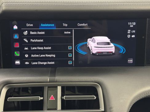 Used 2023 Porsche Taycan GTS image 28