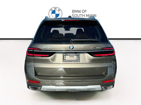 Certified 2025 BMW X7 xDrive40i w/ Premium Package AWD/4WD image 6