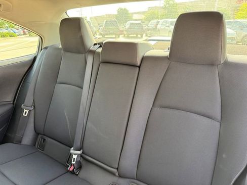 Used 2025 Toyota Corolla LE w/ Carpet Mat Package (TMS) FWD image 27