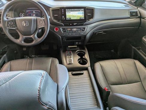 Certified 2023 Honda Passport TrailSport image 18