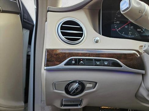 Used 2020 Mercedes-Benz S 560 Sedan image 10