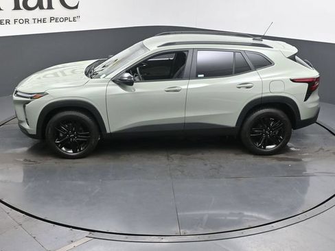 Used 2025 Chevrolet Trax ACTIV w/ Driver Confidence Package FWD image 46