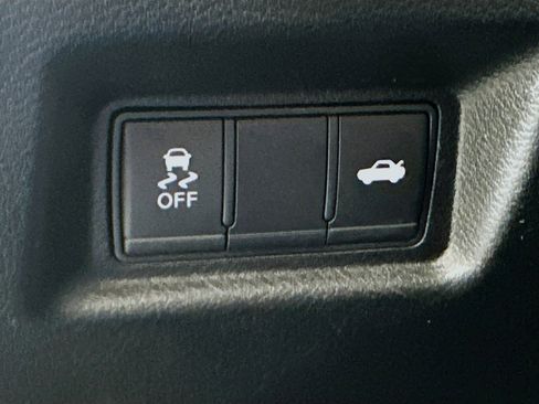 Used 2019 INFINITI Q50 Luxe w/ Essential Package (3.0T Luxe) image 16