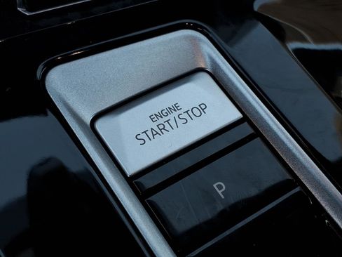 Certified 2025 Volkswagen Atlas Cross Sport SEL Premium R-Line image 30