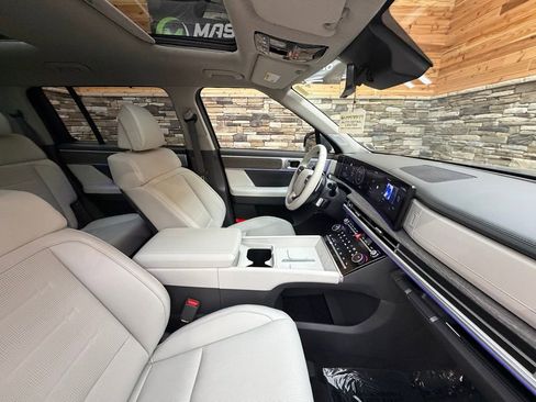 Used 2025 Hyundai Santa Fe Limited image 14