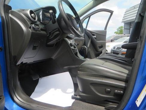 Used 2016 Chevrolet Trax LT w/ LT Convenience Package AWD/4WD image 11