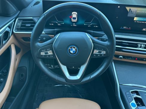 Used 2023 BMW i4 eDrive35 w/ Premium Package RWD image 29