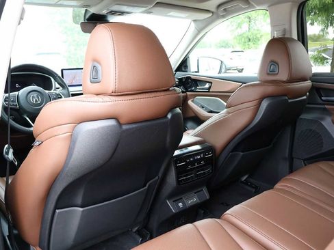 Certified 2024 Acura MDX FWD w/ Technology Package image 12