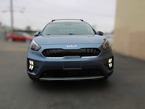 Used 2022 Kia Niro EX Premium image 8