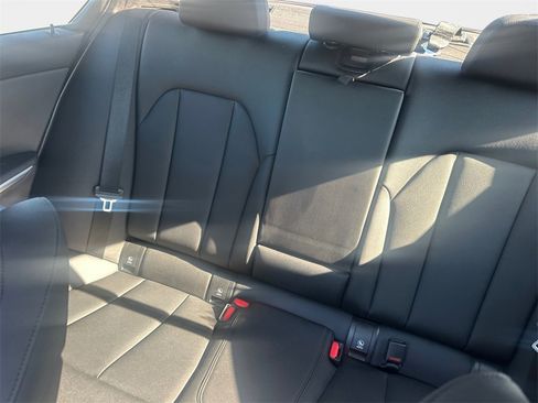 Used 2021 BMW 330i xDrive Sedan w/ Convenience Package image 9