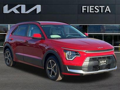 New 2025 Kia Niro EX